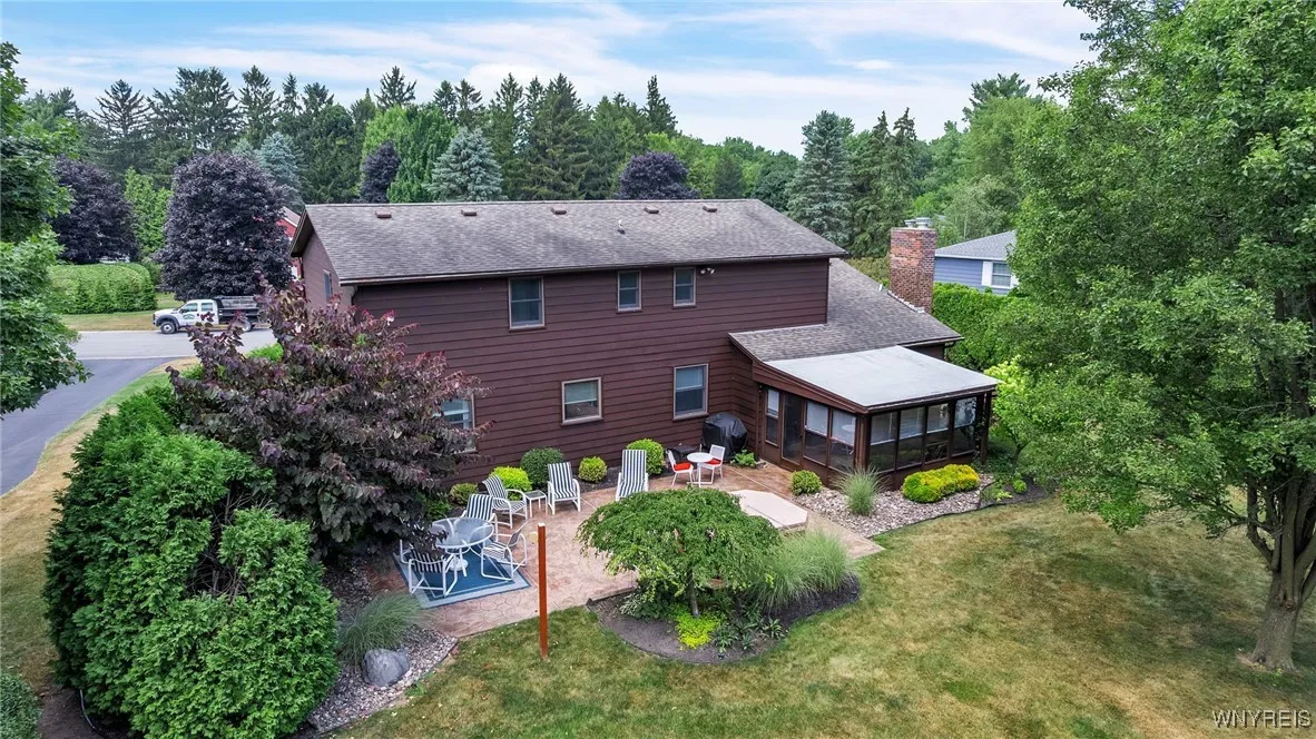 4619 Pine Manor Drive, Clarence, New York 14031, Clarence, New York 14031, 4 Bedrooms Bedrooms, 4 Rooms Rooms,2 BathroomsBathrooms,Residential,Closed,4619 Pine Manor Drive, Clarence, New York 14031,0,B1623877