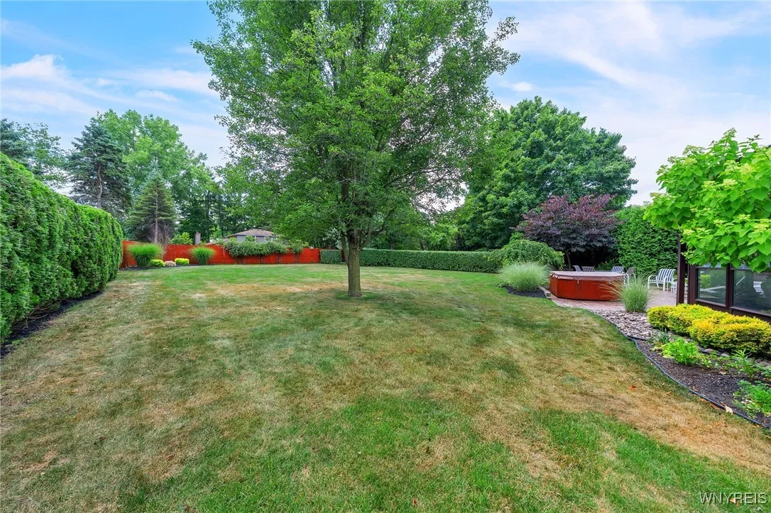 4619 Pine Manor Drive, Clarence, New York 14031, Clarence, New York 14031, 4 Bedrooms Bedrooms, 4 Rooms Rooms,2 BathroomsBathrooms,Residential,Closed,4619 Pine Manor Drive, Clarence, New York 14031,0,B1623877