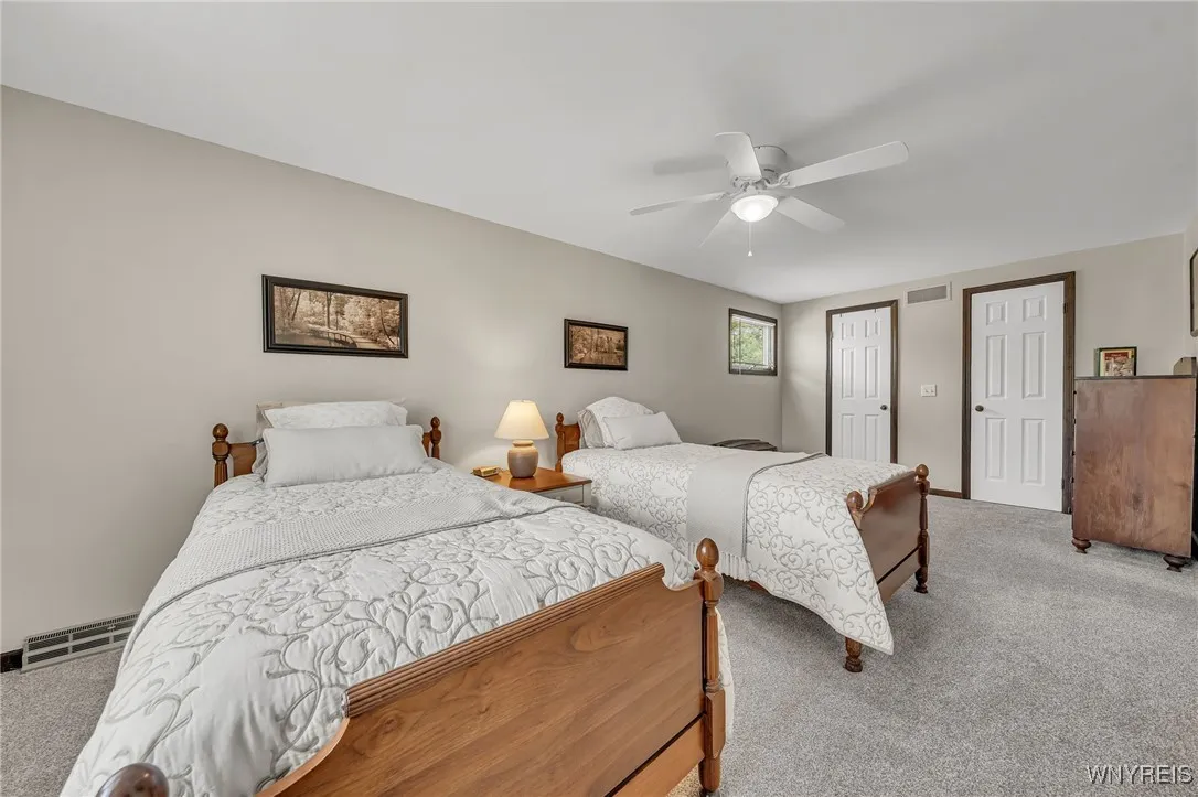 4619 Pine Manor Drive, Clarence, New York 14031, Clarence, New York 14031, 4 Bedrooms Bedrooms, 4 Rooms Rooms,2 BathroomsBathrooms,Residential,Closed,4619 Pine Manor Drive, Clarence, New York 14031,0,B1623877