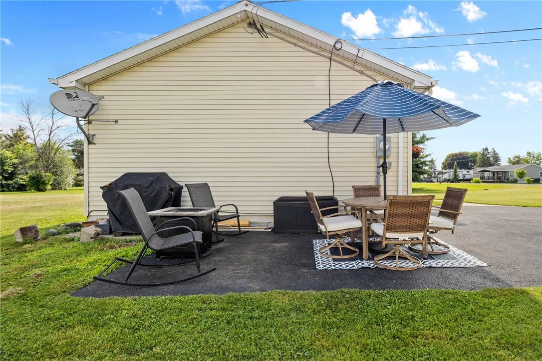 8203 Westphal Parkway, Lyons, New York 14489, Lyons, New York 14489, 3 Bedrooms Bedrooms, 6 Rooms Rooms,1 BathroomBathrooms,Residential,Closed,8203 Westphal Parkway, Lyons, New York 14489,0,R1624258