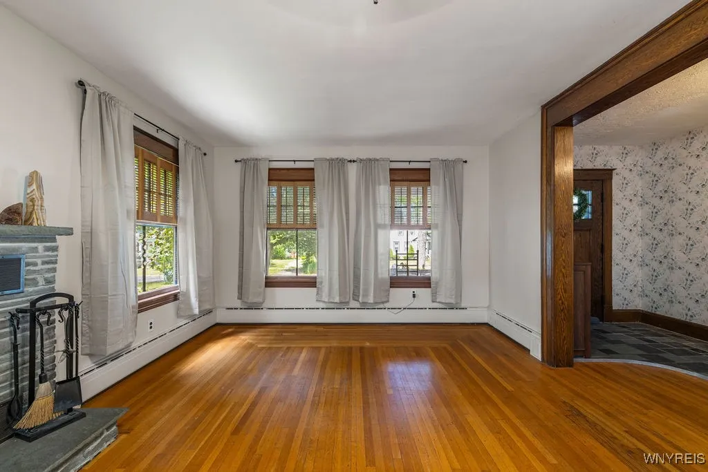 39 Spalding Street, Lockport City, New York 14094, Lockport City, New York 14094, 6 Bedrooms Bedrooms, 9 Rooms Rooms,2 BathroomsBathrooms,Residential,Closed,39 Spalding Street, Lockport City, New York 14094,0,B1624653