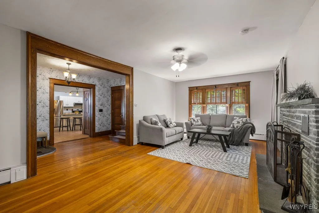 39 Spalding Street, Lockport City, New York 14094, Lockport City, New York 14094, 6 Bedrooms Bedrooms, 9 Rooms Rooms,2 BathroomsBathrooms,Residential,Closed,39 Spalding Street, Lockport City, New York 14094,0,B1624653