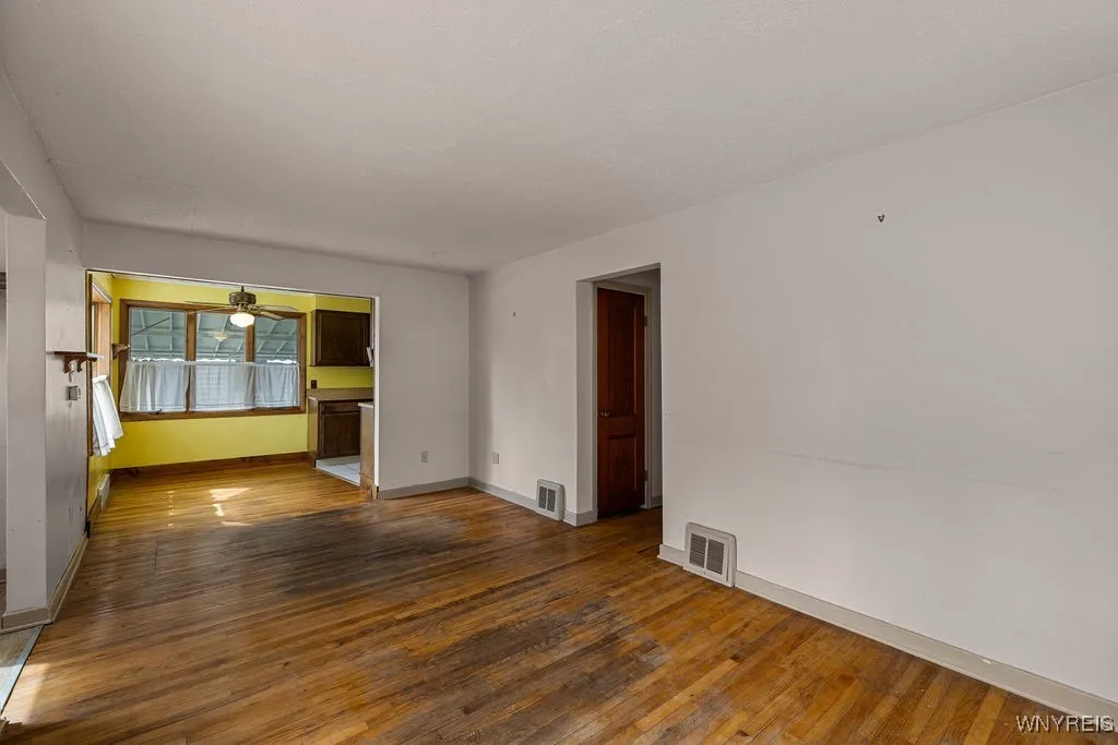 3380 Wallace Drive, Grand Island, New York 14072, Grand Island, New York 14072, 2 Bedrooms Bedrooms, 6 Rooms Rooms,1 BathroomBathrooms,Residential,Closed,3380 Wallace Drive, Grand Island, New York 14072,0,B1624670