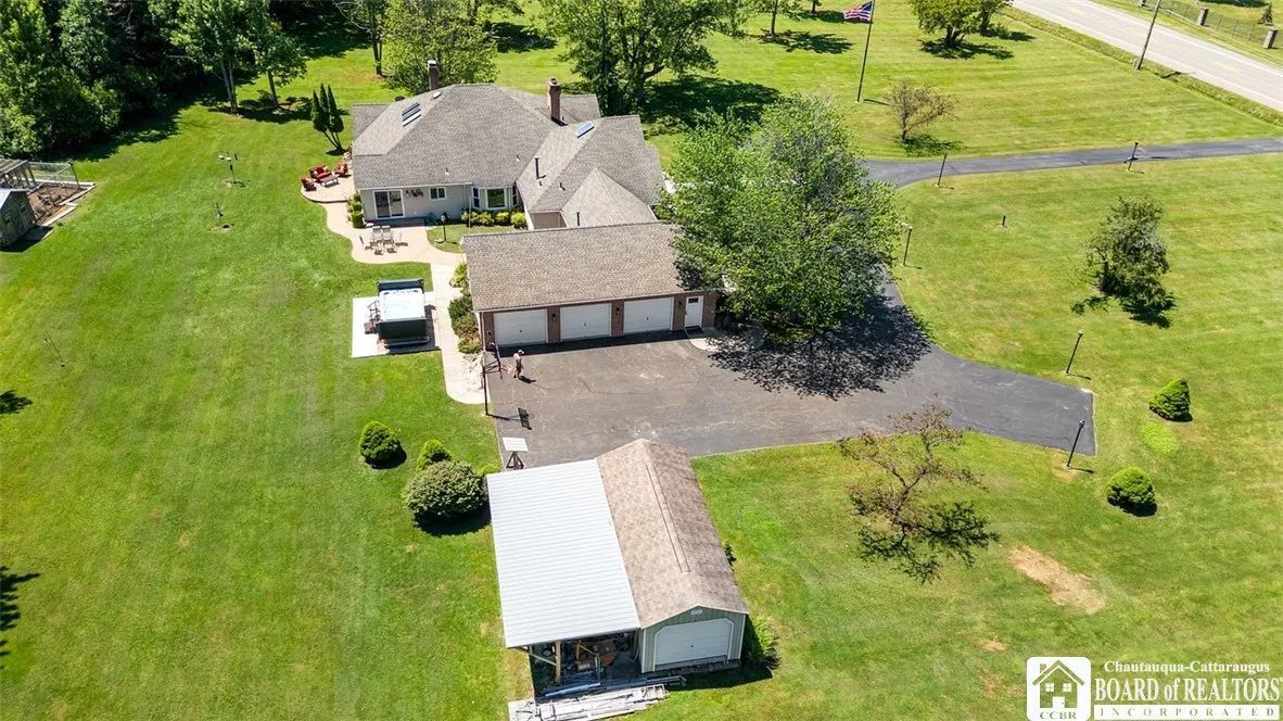 5241 West Lake Road, Pomfret, New York 14048, Pomfret, New York 14048, 4 Bedrooms Bedrooms, 13 Rooms Rooms,3 BathroomsBathrooms,Residential,Closed,5241 West Lake Road, Pomfret, New York 14048,0,R1623950