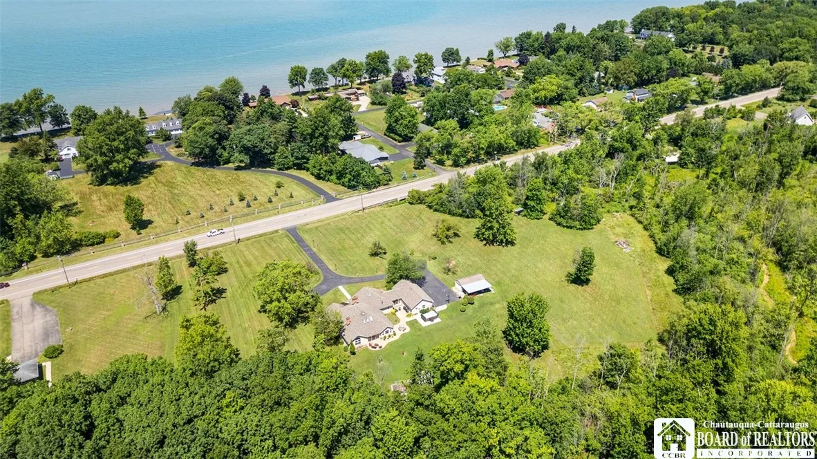 5241 West Lake Road, Pomfret, New York 14048, Pomfret, New York 14048, 4 Bedrooms Bedrooms, 13 Rooms Rooms,3 BathroomsBathrooms,Residential,Closed,5241 West Lake Road, Pomfret, New York 14048,0,R1623950