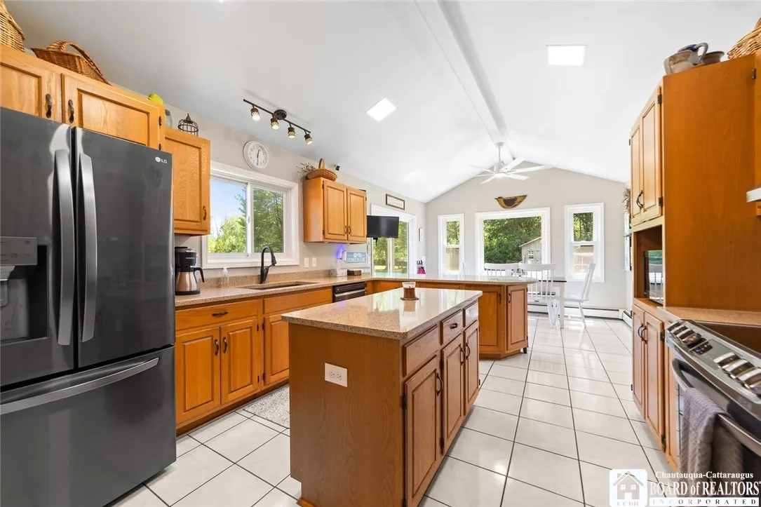5241 West Lake Road, Pomfret, New York 14048, Pomfret, New York 14048, 4 Bedrooms Bedrooms, 13 Rooms Rooms,3 BathroomsBathrooms,Residential,Closed,5241 West Lake Road, Pomfret, New York 14048,0,R1623950
