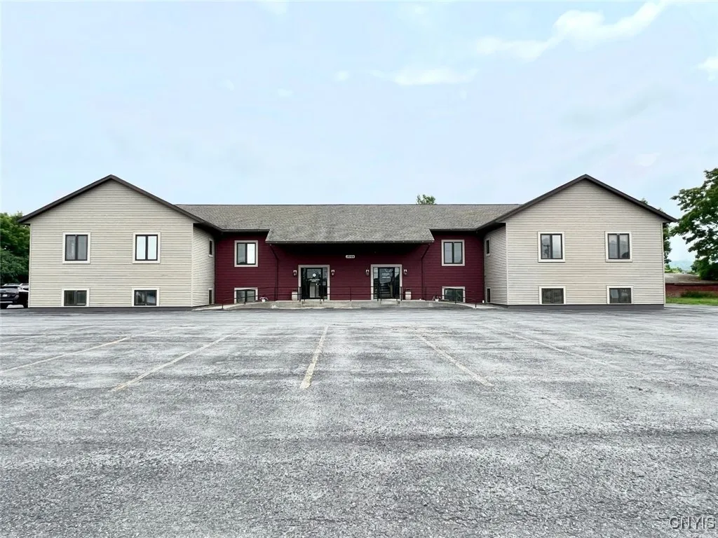 185640 Us Rt 11, Watertown Town, New York 13601, Watertown Town, New York 13601, ,Commercial Lease,For Rent,185640 Us Rt 11, Watertown Town, New York 13601,S1624187