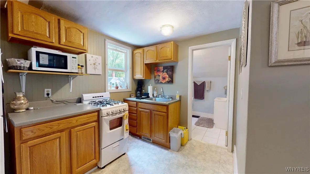 134 State Street, Tonawanda, New York 14150, Tonawanda, New York 14150, 3 Bedrooms Bedrooms, ,2 BathroomsBathrooms,Residential,Closed,134 State Street, Tonawanda, New York 14150,0,B1621827