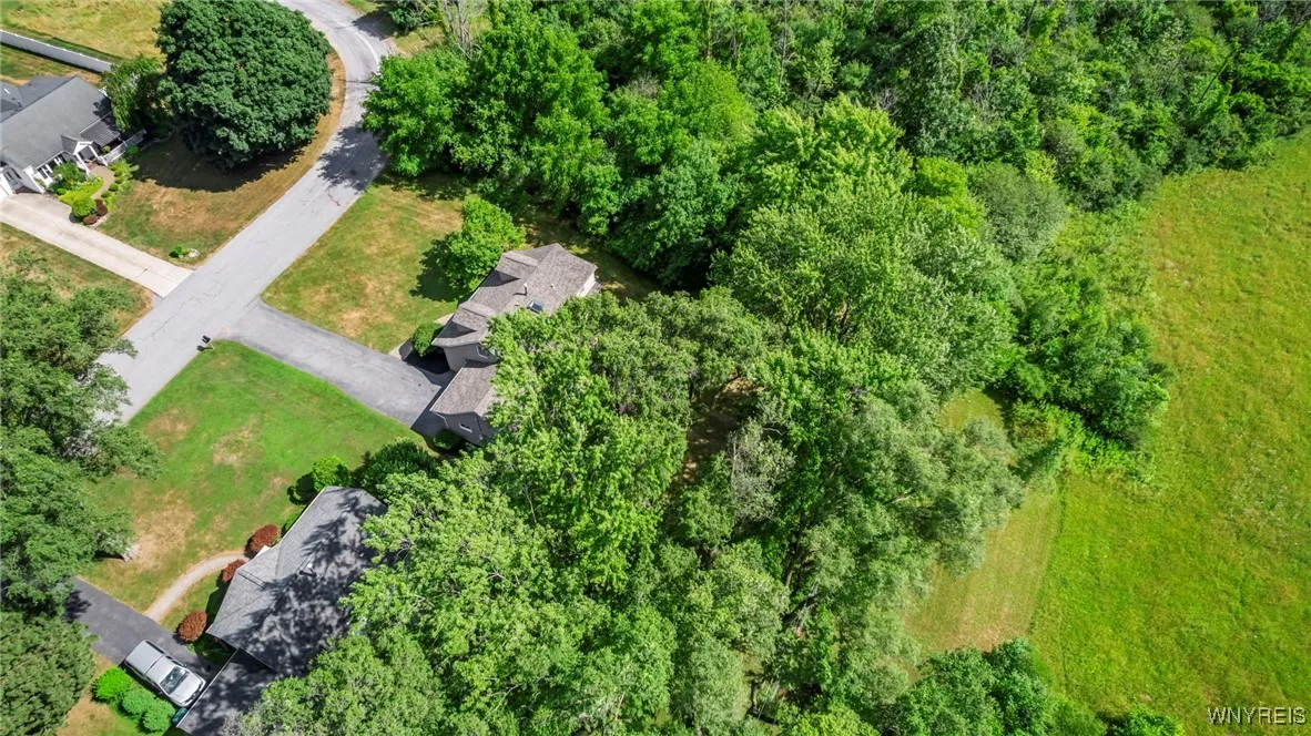 4320 Barton Road, Clarence, New York 14031, Clarence, New York 14031, 4 Bedrooms Bedrooms, 6 Rooms Rooms,2 BathroomsBathrooms,Residential,For Sale,4320 Barton Road, Clarence, New York 14031,B1624537
