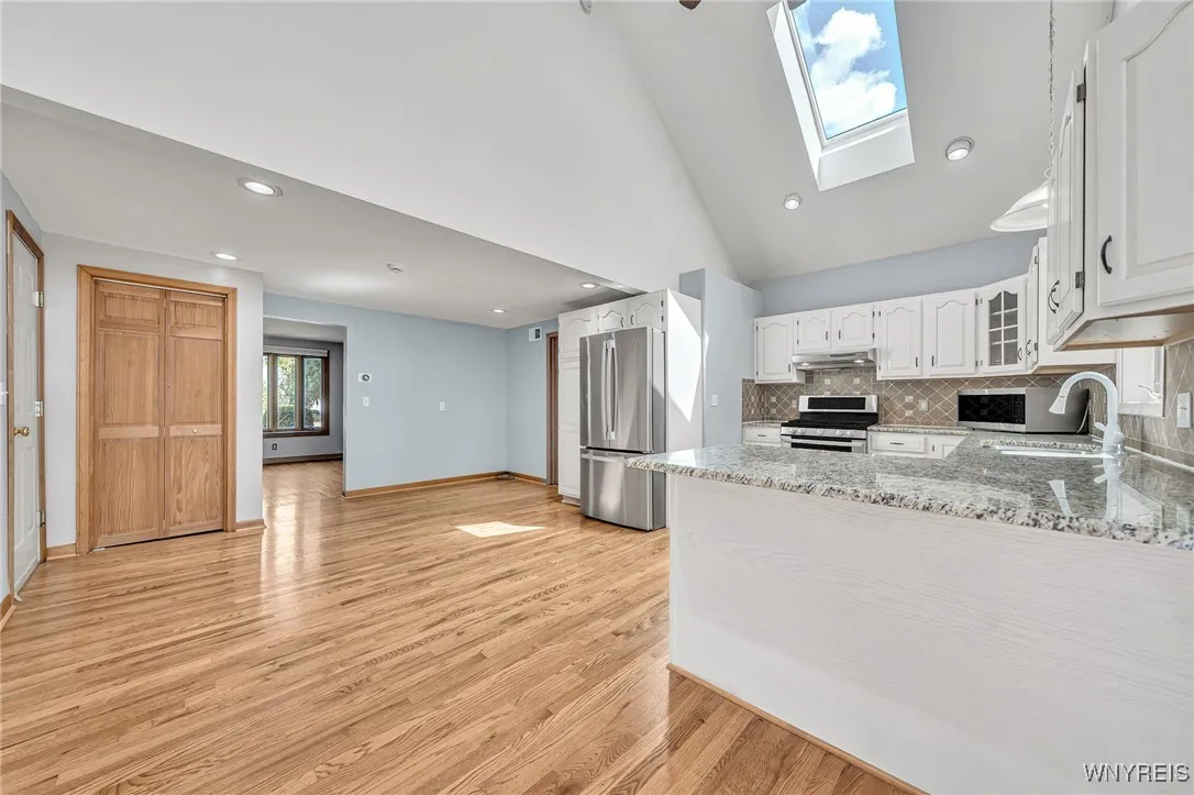 4320 Barton Road, Clarence, New York 14031, Clarence, New York 14031, 4 Bedrooms Bedrooms, 6 Rooms Rooms,2 BathroomsBathrooms,Residential,For Sale,4320 Barton Road, Clarence, New York 14031,B1624537