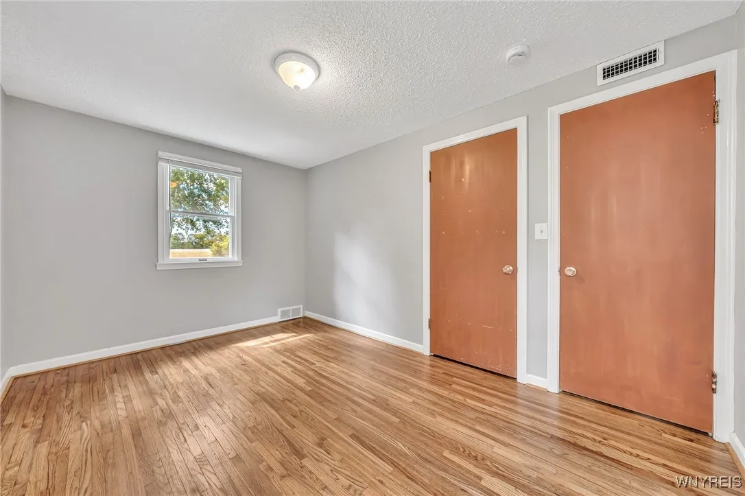 4320 Barton Road, Clarence, New York 14031, Clarence, New York 14031, 4 Bedrooms Bedrooms, 6 Rooms Rooms,2 BathroomsBathrooms,Residential,For Sale,4320 Barton Road, Clarence, New York 14031,B1624537