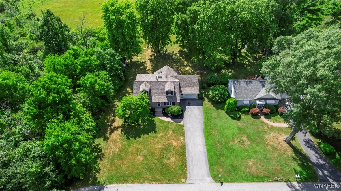 4320 Barton Road, Clarence, New York 14031, Clarence, New York 14031, 4 Bedrooms Bedrooms, 6 Rooms Rooms,2 BathroomsBathrooms,Residential,For Sale,4320 Barton Road, Clarence, New York 14031,B1624537