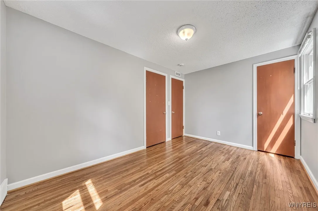 4320 Barton Road, Clarence, New York 14031, Clarence, New York 14031, 4 Bedrooms Bedrooms, 6 Rooms Rooms,2 BathroomsBathrooms,Residential,For Sale,4320 Barton Road, Clarence, New York 14031,B1624537