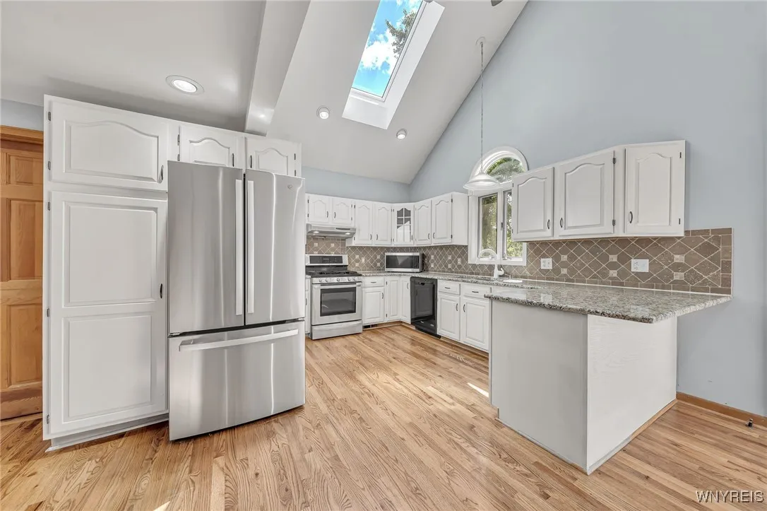 4320 Barton Road, Clarence, New York 14031, Clarence, New York 14031, 4 Bedrooms Bedrooms, 6 Rooms Rooms,2 BathroomsBathrooms,Residential,For Sale,4320 Barton Road, Clarence, New York 14031,B1624537