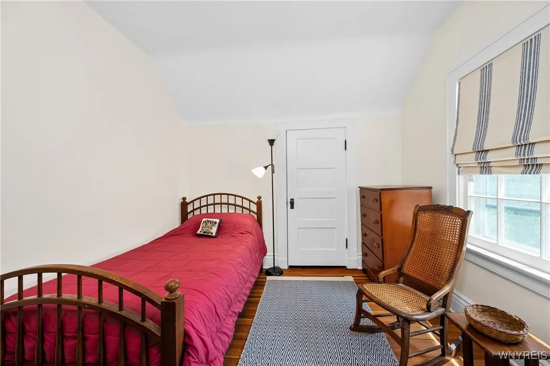 33 Colonial Circle, Buffalo, New York 14222, Buffalo, New York 14222, 5 Bedrooms Bedrooms, 17 Rooms Rooms,3 BathroomsBathrooms,Residential,For Sale,33 Colonial Circle, Buffalo, New York 14222,B1623894