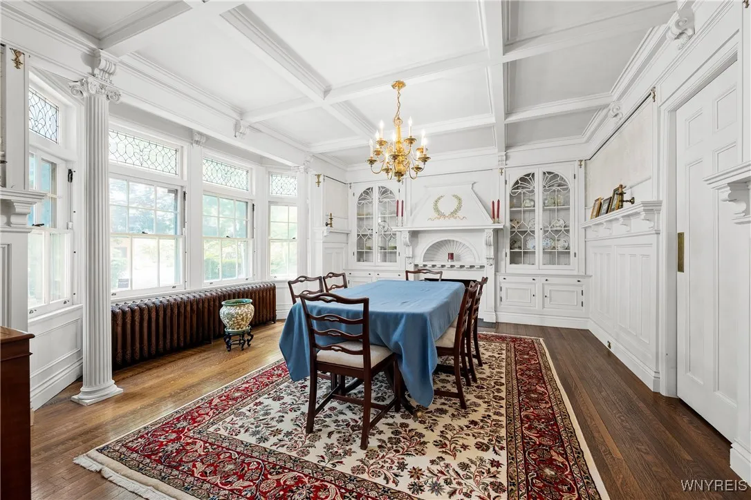 33 Colonial Circle, Buffalo, New York 14222, Buffalo, New York 14222, 5 Bedrooms Bedrooms, 17 Rooms Rooms,3 BathroomsBathrooms,Residential,For Sale,33 Colonial Circle, Buffalo, New York 14222,B1623894