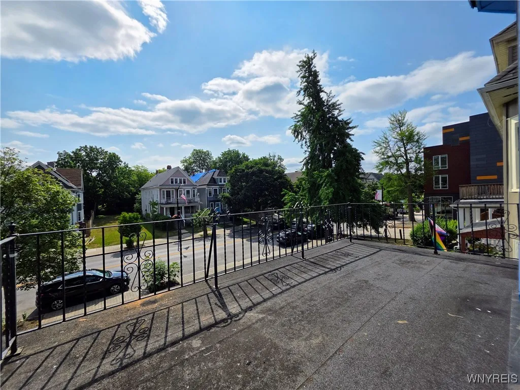 1042 Elmwood Avenue, Buffalo, New York 14222, Buffalo, New York 14222, 3 Bedrooms Bedrooms, ,4 BathroomsBathrooms,Residential,For Sale,1042 Elmwood Avenue, Buffalo, New York 14222,B1624629