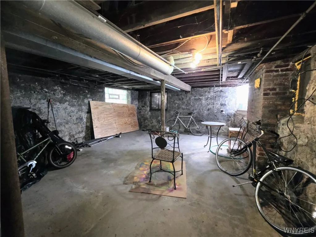 1042 Elmwood Avenue, Buffalo, New York 14222, Buffalo, New York 14222, 3 Bedrooms Bedrooms, ,4 BathroomsBathrooms,Residential,For Sale,1042 Elmwood Avenue, Buffalo, New York 14222,B1624629