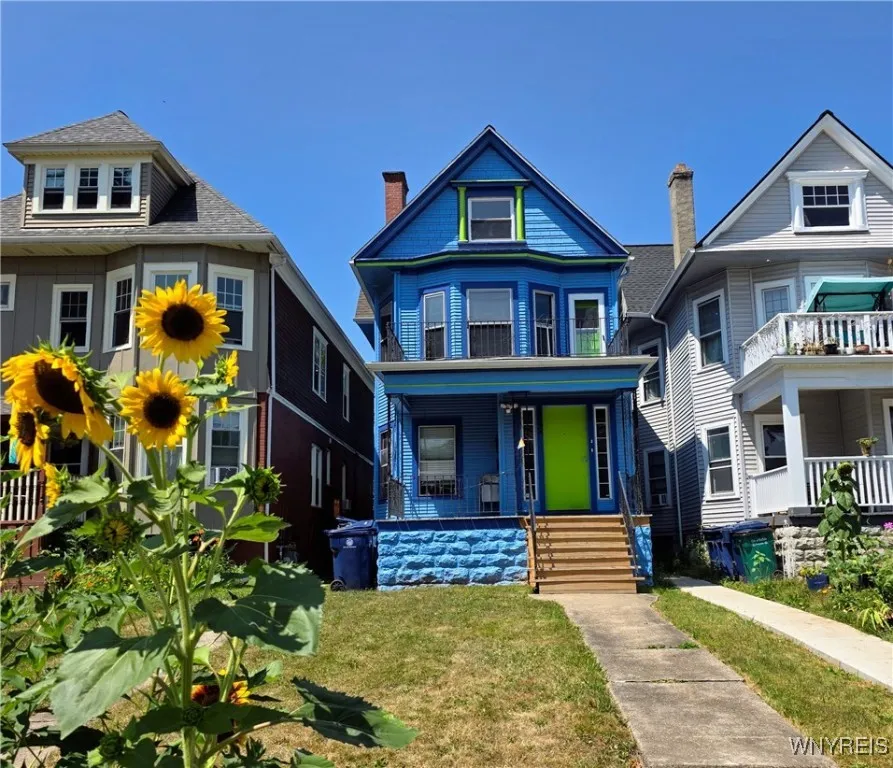 1042 Elmwood Avenue, Buffalo, New York 14222, Buffalo, New York 14222, 3 Bedrooms Bedrooms, ,4 BathroomsBathrooms,Residential,For Sale,1042 Elmwood Avenue, Buffalo, New York 14222,B1624629