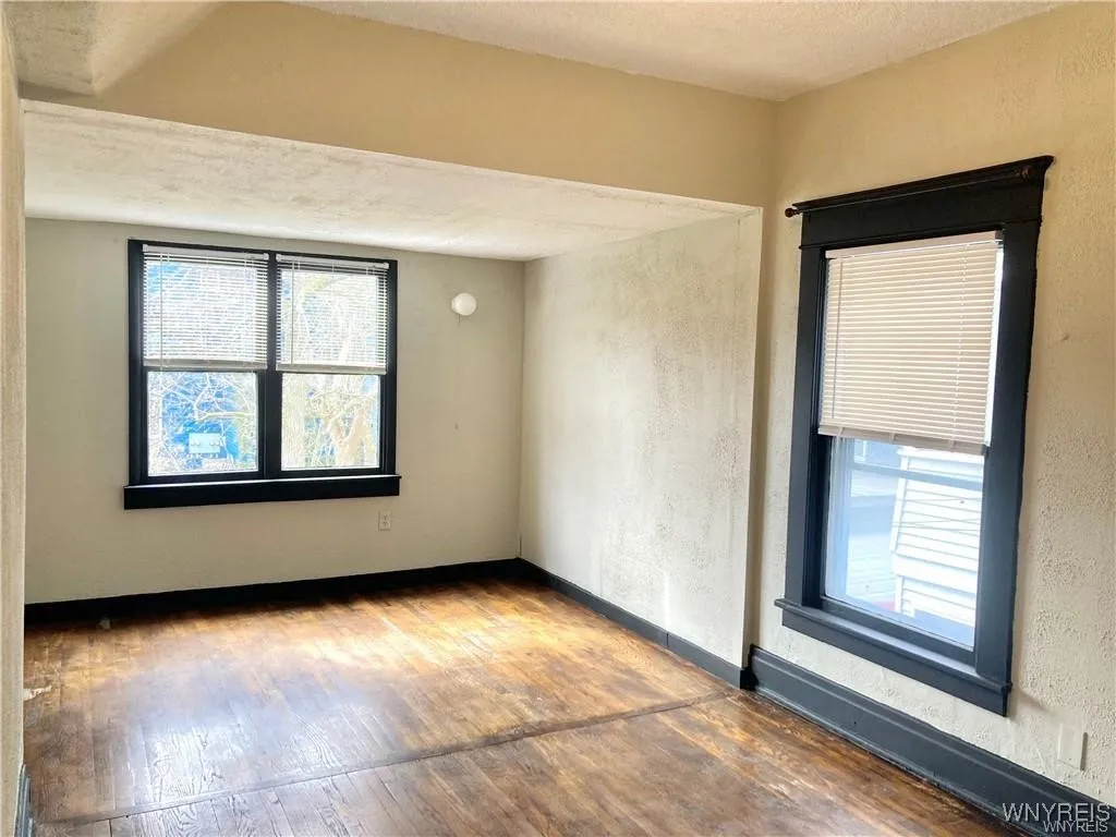 1042 Elmwood Avenue, Buffalo, New York 14222, Buffalo, New York 14222, 3 Bedrooms Bedrooms, ,4 BathroomsBathrooms,Residential,For Sale,1042 Elmwood Avenue, Buffalo, New York 14222,B1624629