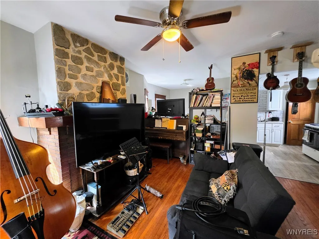 1042 Elmwood Avenue, Buffalo, New York 14222, Buffalo, New York 14222, 3 Bedrooms Bedrooms, ,4 BathroomsBathrooms,Residential,For Sale,1042 Elmwood Avenue, Buffalo, New York 14222,B1624629