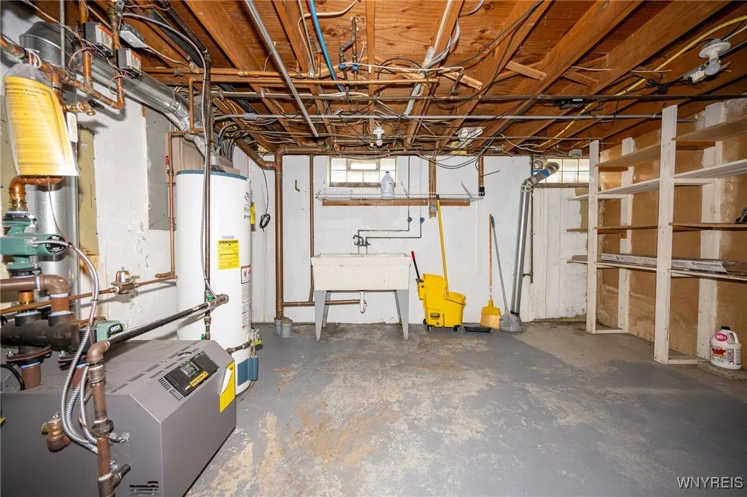 136 Heather Hill Drive, West Seneca, New York 1422, West Seneca, New York 14224, 3 Bedrooms Bedrooms, 9 Rooms Rooms,1 BathroomBathrooms,Residential,Closed,136 Heather Hill Drive, West Seneca, New York 1422,0,B1624445