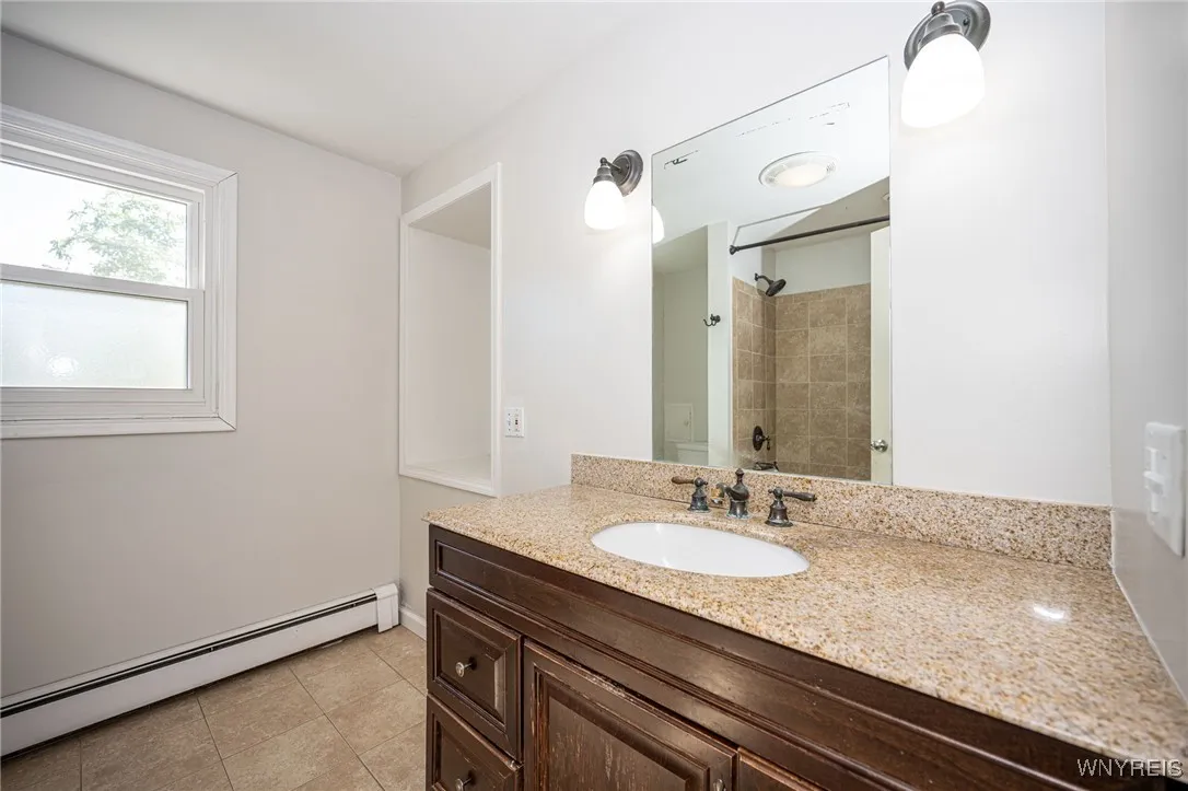 136 Heather Hill Drive, West Seneca, New York 1422, West Seneca, New York 14224, 3 Bedrooms Bedrooms, 9 Rooms Rooms,1 BathroomBathrooms,Residential,Closed,136 Heather Hill Drive, West Seneca, New York 1422,0,B1624445