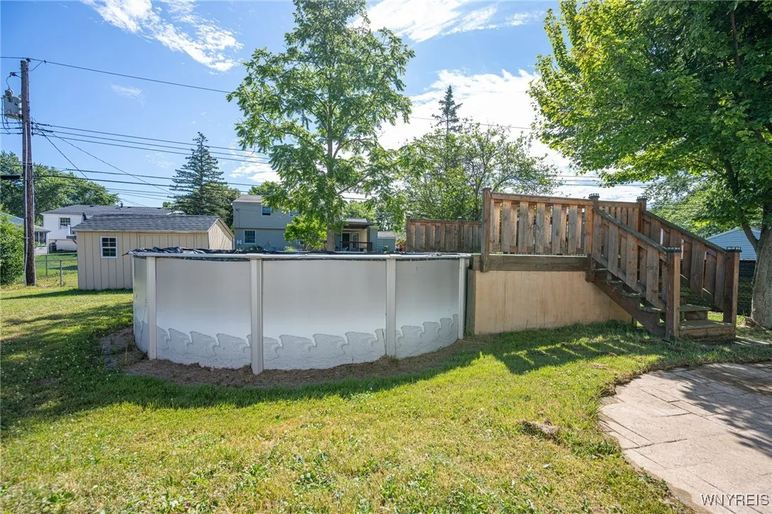 136 Heather Hill Drive, West Seneca, New York 1422, West Seneca, New York 14224, 3 Bedrooms Bedrooms, 9 Rooms Rooms,1 BathroomBathrooms,Residential,Closed,136 Heather Hill Drive, West Seneca, New York 1422,0,B1624445