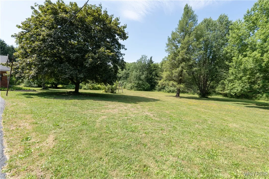 10902 Alleghany Road, Darien, New York 14040, Darien, New York 14040, 5 Bedrooms Bedrooms, 11 Rooms Rooms,2 BathroomsBathrooms,Residential,For Sale,10902 Alleghany Road, Darien, New York 14040,0,B1624435