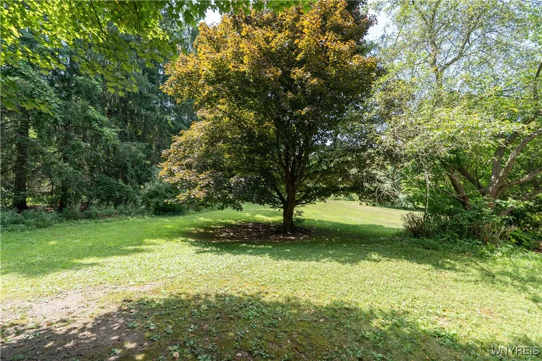 10902 Alleghany Road, Darien, New York 14040, Darien, New York 14040, 5 Bedrooms Bedrooms, 11 Rooms Rooms,2 BathroomsBathrooms,Residential,For Sale,10902 Alleghany Road, Darien, New York 14040,0,B1624435
