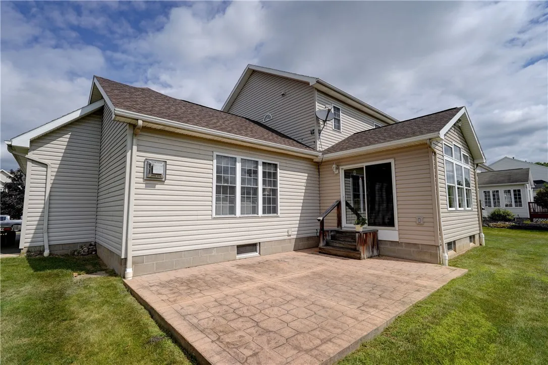 32 Trestle Trl, Chili, New York 14514, Chili, New York 14514, 3 Bedrooms Bedrooms, 8 Rooms Rooms,2 BathroomsBathrooms,Residential,Closed,32 Trestle Trl, Chili, New York 14514,0,R1624576