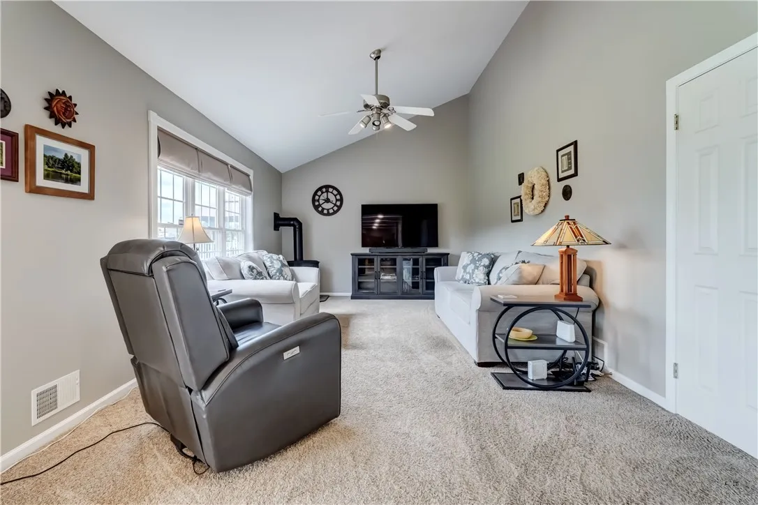 32 Trestle Trl, Chili, New York 14514, Chili, New York 14514, 3 Bedrooms Bedrooms, 8 Rooms Rooms,2 BathroomsBathrooms,Residential,Closed,32 Trestle Trl, Chili, New York 14514,0,R1624576