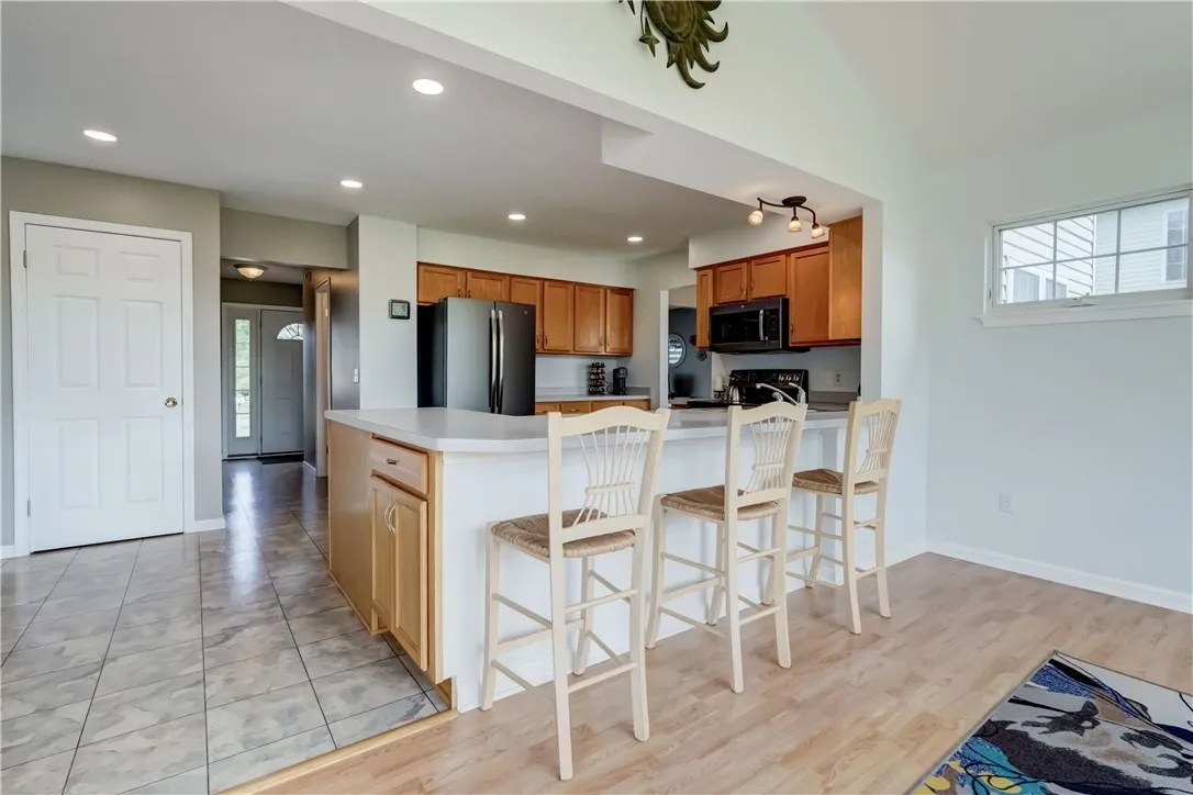 32 Trestle Trl, Chili, New York 14514, Chili, New York 14514, 3 Bedrooms Bedrooms, 8 Rooms Rooms,2 BathroomsBathrooms,Residential,Closed,32 Trestle Trl, Chili, New York 14514,0,R1624576