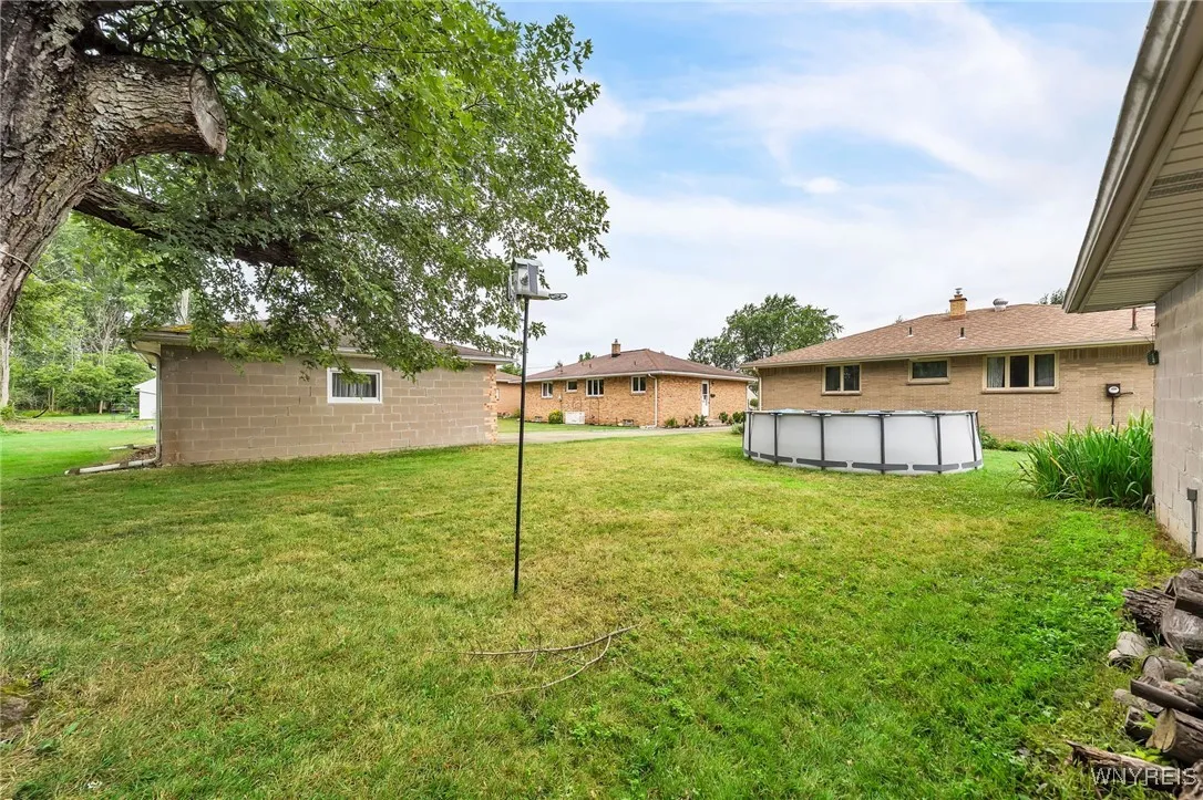 280 Elmsford Drive, West Seneca, New York 14224, West Seneca, New York 14224, 3 Bedrooms Bedrooms, 6 Rooms Rooms,1 BathroomBathrooms,Residential,Closed,280 Elmsford Drive, West Seneca, New York 14224,0,B1624438