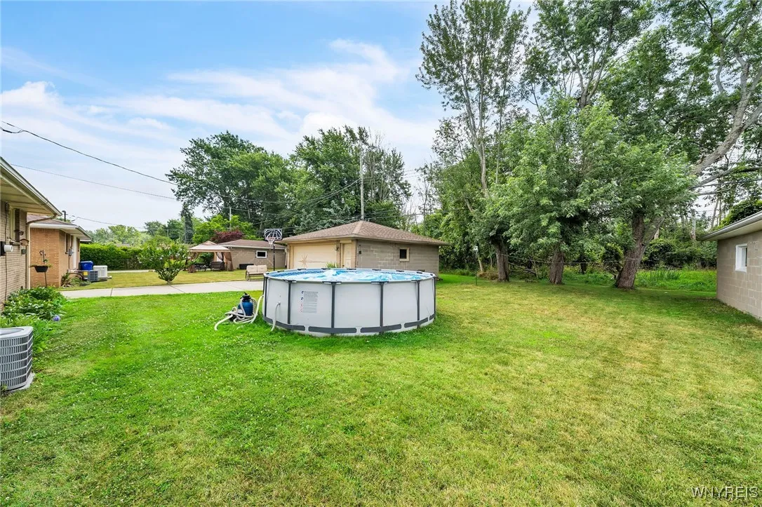 280 Elmsford Drive, West Seneca, New York 14224, West Seneca, New York 14224, 3 Bedrooms Bedrooms, 6 Rooms Rooms,1 BathroomBathrooms,Residential,Closed,280 Elmsford Drive, West Seneca, New York 14224,0,B1624438