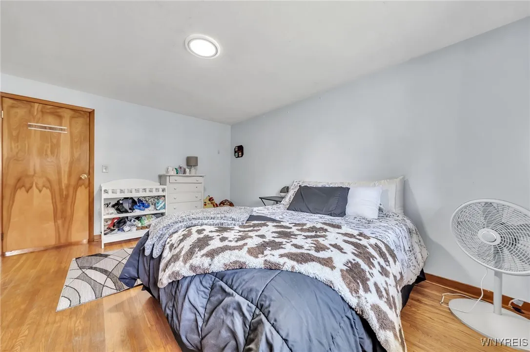 280 Elmsford Drive, West Seneca, New York 14224, West Seneca, New York 14224, 3 Bedrooms Bedrooms, 6 Rooms Rooms,1 BathroomBathrooms,Residential,Closed,280 Elmsford Drive, West Seneca, New York 14224,0,B1624438