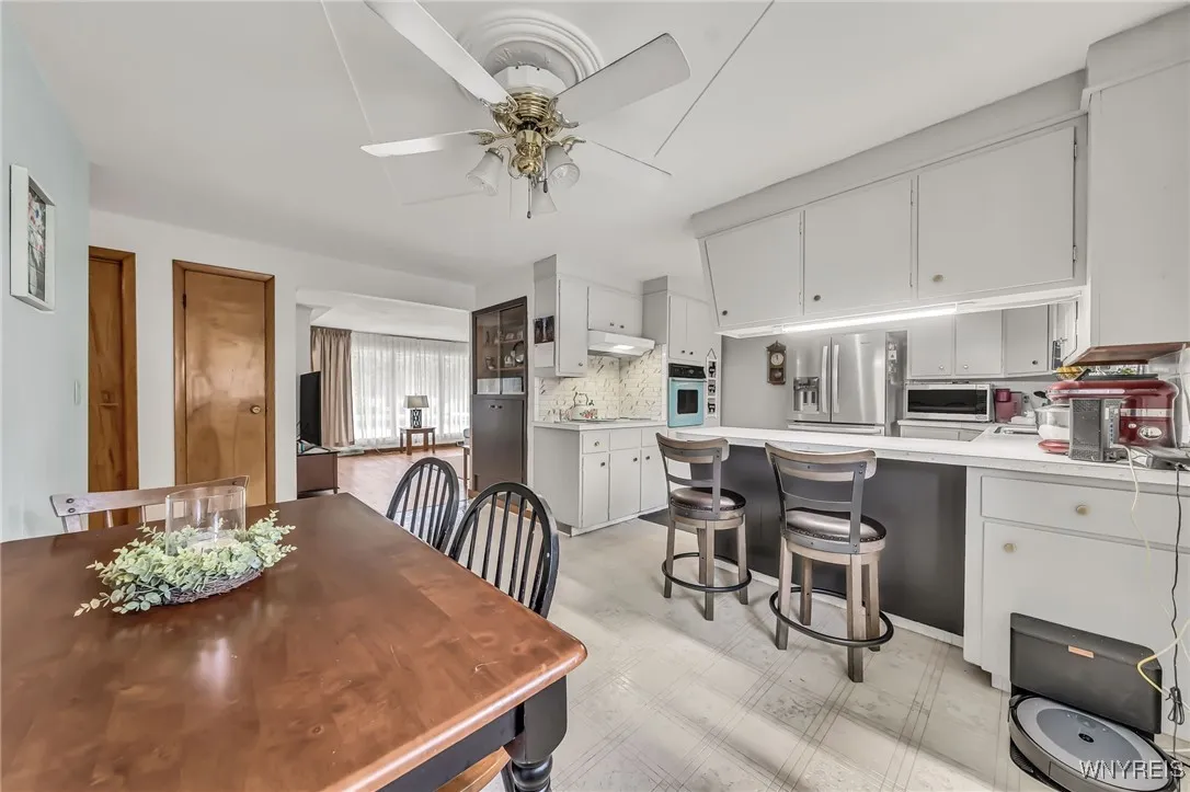 280 Elmsford Drive, West Seneca, New York 14224, West Seneca, New York 14224, 3 Bedrooms Bedrooms, 6 Rooms Rooms,1 BathroomBathrooms,Residential,Closed,280 Elmsford Drive, West Seneca, New York 14224,0,B1624438