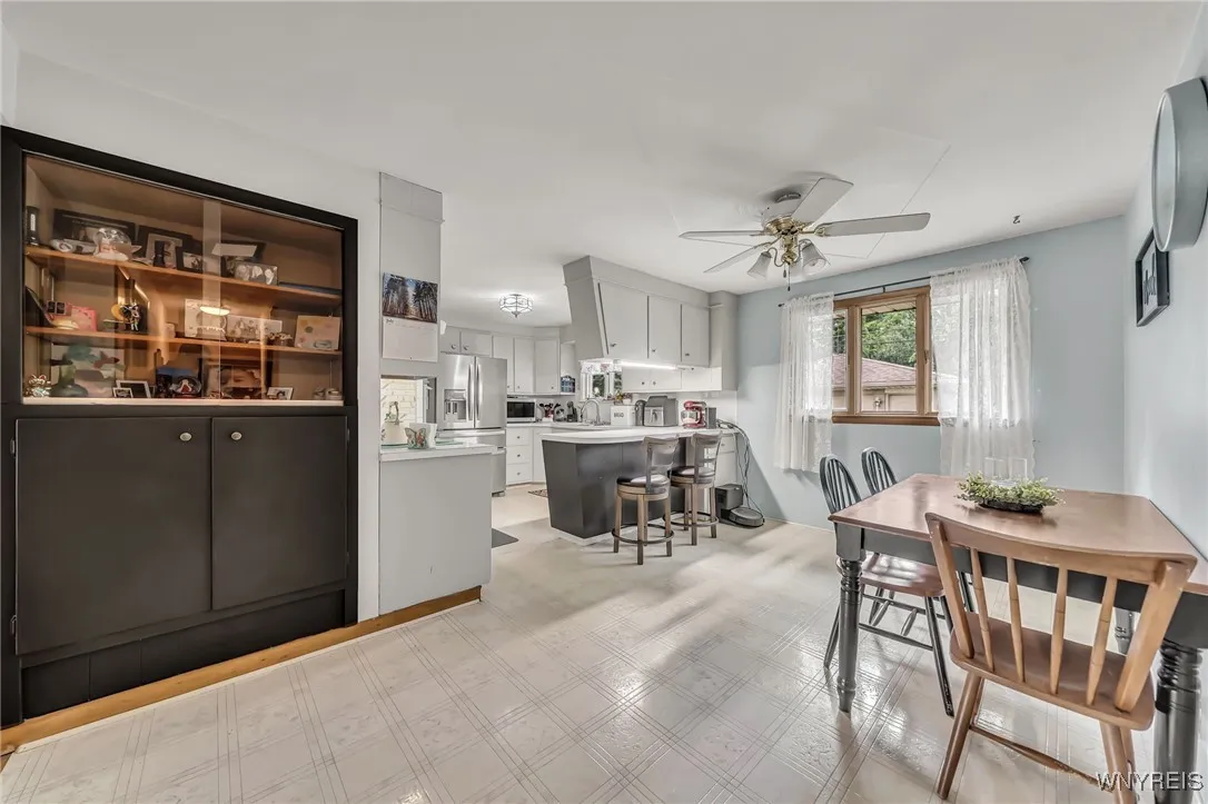 280 Elmsford Drive, West Seneca, New York 14224, West Seneca, New York 14224, 3 Bedrooms Bedrooms, 6 Rooms Rooms,1 BathroomBathrooms,Residential,Closed,280 Elmsford Drive, West Seneca, New York 14224,0,B1624438