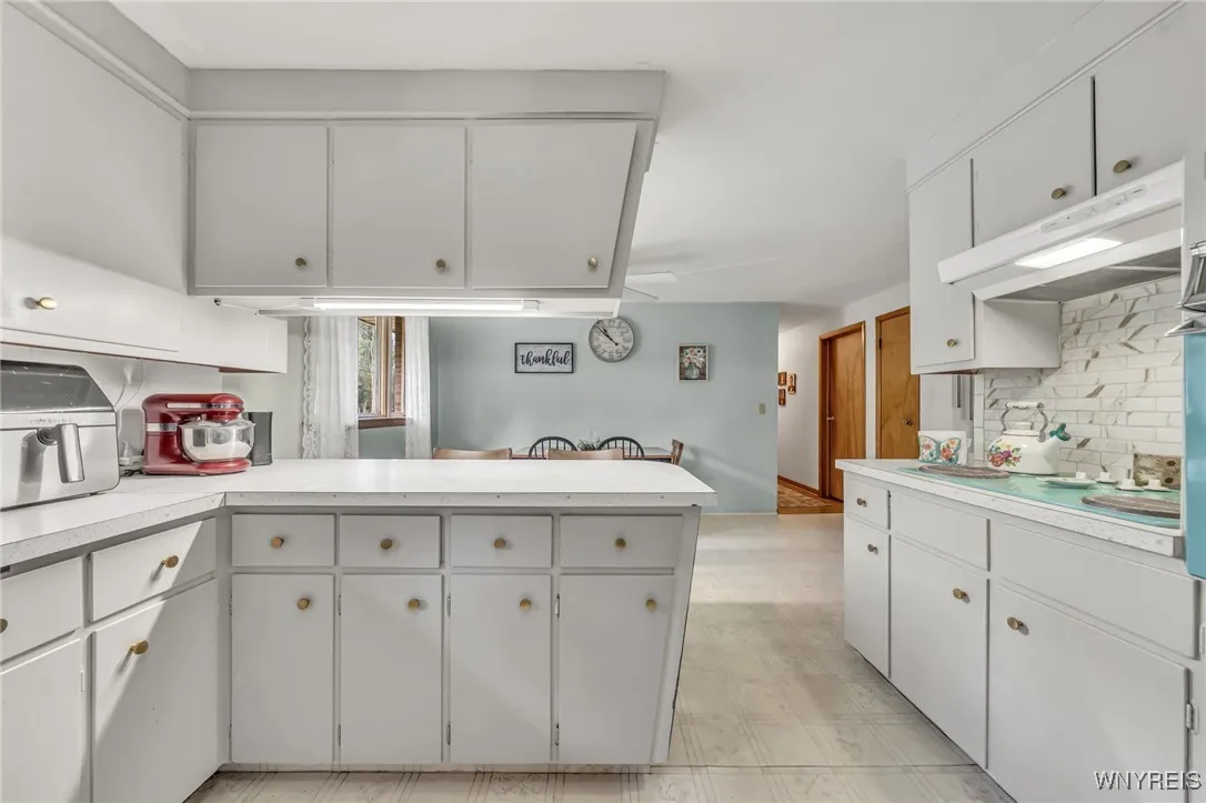 280 Elmsford Drive, West Seneca, New York 14224, West Seneca, New York 14224, 3 Bedrooms Bedrooms, 6 Rooms Rooms,1 BathroomBathrooms,Residential,Closed,280 Elmsford Drive, West Seneca, New York 14224,0,B1624438