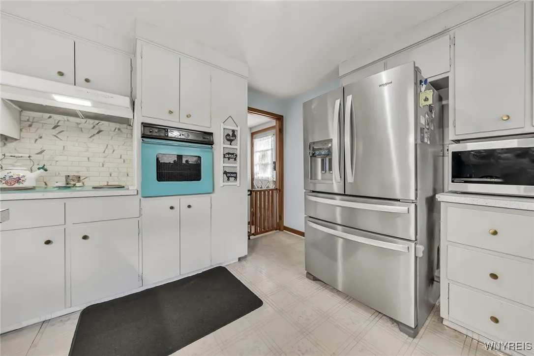 280 Elmsford Drive, West Seneca, New York 14224, West Seneca, New York 14224, 3 Bedrooms Bedrooms, 6 Rooms Rooms,1 BathroomBathrooms,Residential,Closed,280 Elmsford Drive, West Seneca, New York 14224,0,B1624438