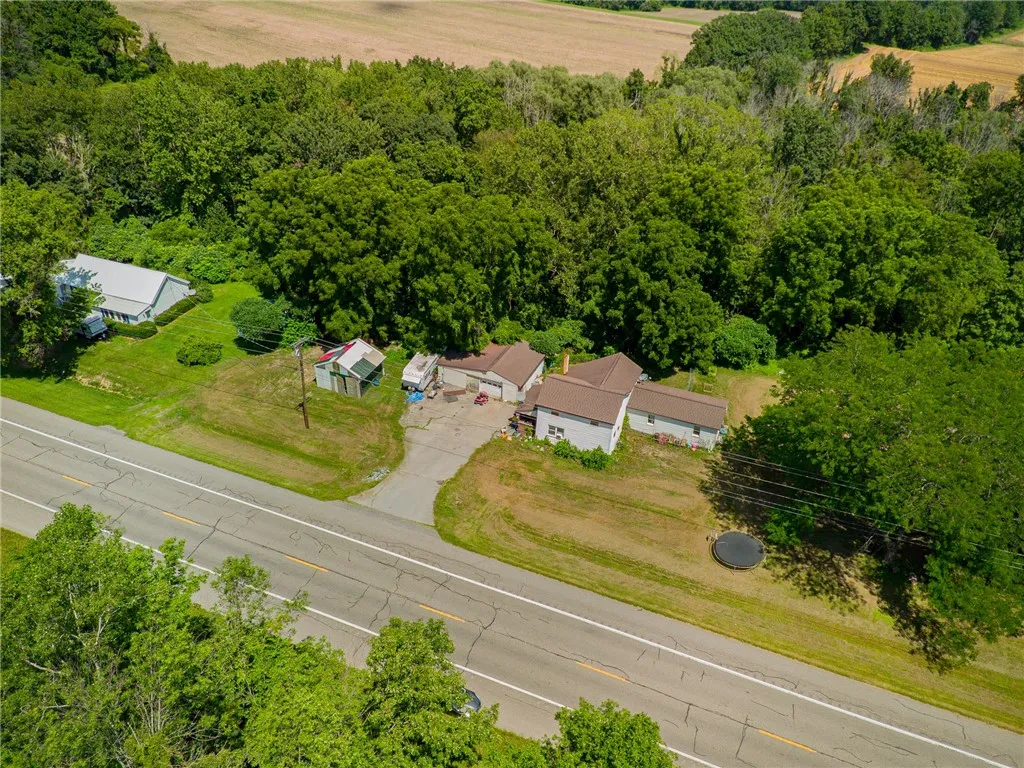 13797 Old Rt 31 East, Savannah, New York 13146, Savannah, New York 13146, 4 Bedrooms Bedrooms, 10 Rooms Rooms,2 BathroomsBathrooms,Residential,Closed,13797 Old Rt 31 East, Savannah, New York 13146,0,R1622760