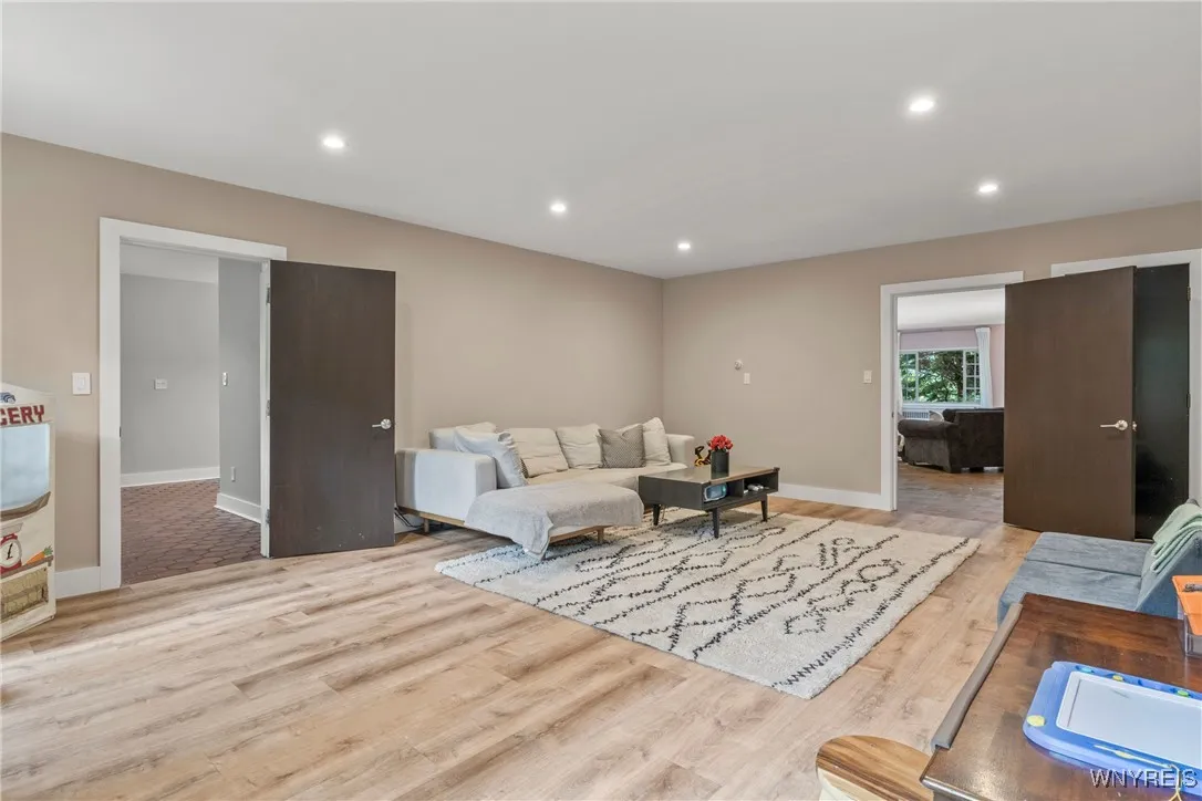 5082 Woodland Drive, Lewiston, New York 14092, Lewiston, New York 14092, 4 Bedrooms Bedrooms, 11 Rooms Rooms,3 BathroomsBathrooms,Residential,For Sale,5082 Woodland Drive, Lewiston, New York 14092,B1624121