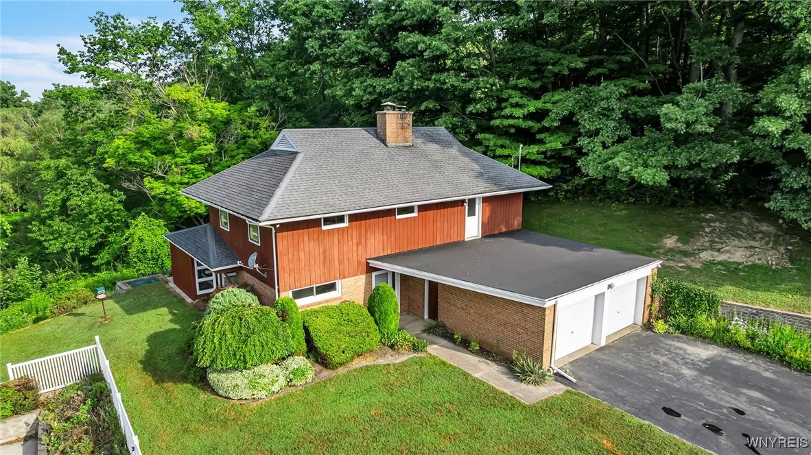 5036 Merlau Road, Wales, New York 14052, Wales, New York 14052, 4 Bedrooms Bedrooms, 12 Rooms Rooms,2 BathroomsBathrooms,Residential,Closed,5036 Merlau Road, Wales, New York 14052,0,B1624282