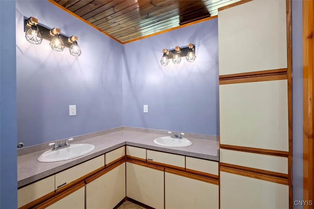 6895 Hughes Road East, Marshall, New York 13328, Marshall, New York 13328, 4 Bedrooms Bedrooms, 10 Rooms Rooms,2 BathroomsBathrooms,Residential,For Sale,6895 Hughes Road East, Marshall, New York 13328,0,S1624735
