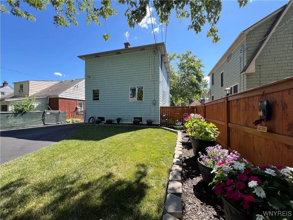 671 Mount Vernon Road, Cheektowaga, New York 14215, Cheektowaga, New York 14215, 3 Bedrooms Bedrooms, 8 Rooms Rooms,2 BathroomsBathrooms,Residential,Closed,671 Mount Vernon Road, Cheektowaga, New York 14215,0,B1624731