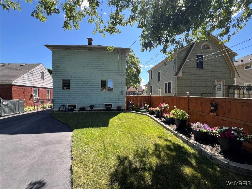 671 Mount Vernon Road, Cheektowaga, New York 14215, Cheektowaga, New York 14215, 3 Bedrooms Bedrooms, 8 Rooms Rooms,2 BathroomsBathrooms,Residential,Closed,671 Mount Vernon Road, Cheektowaga, New York 14215,0,B1624731