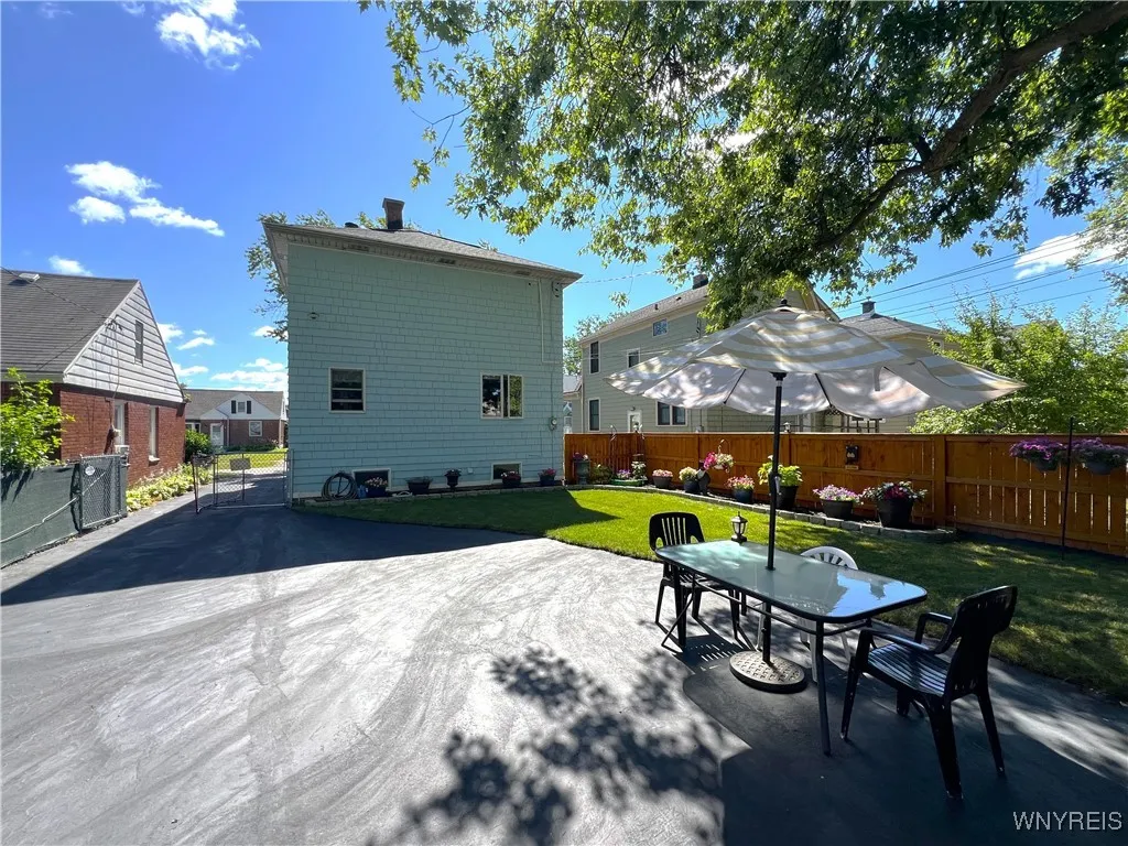 671 Mount Vernon Road, Cheektowaga, New York 14215, Cheektowaga, New York 14215, 3 Bedrooms Bedrooms, 8 Rooms Rooms,2 BathroomsBathrooms,Residential,Closed,671 Mount Vernon Road, Cheektowaga, New York 14215,0,B1624731