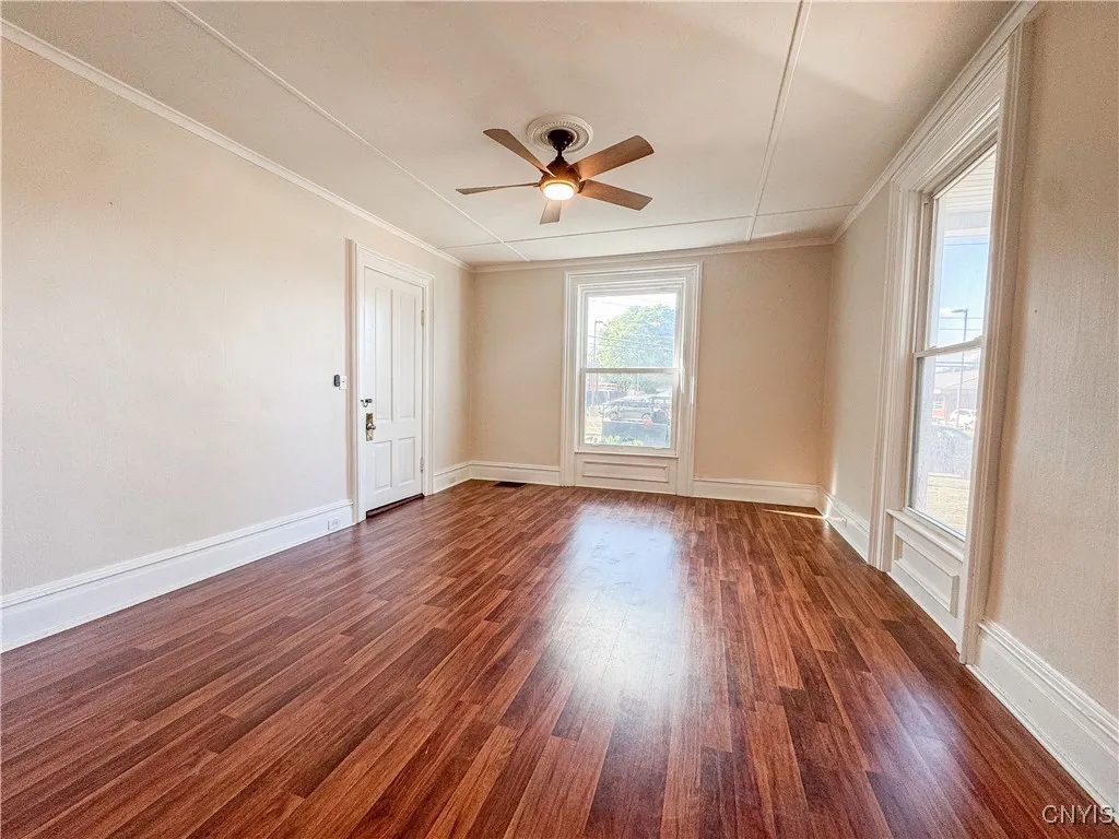 35 Park Avenue, Auburn, New York 13021, Auburn, New York 13021, 3 Bedrooms Bedrooms, 6 Rooms Rooms,1 BathroomBathrooms,Residential Lease,For Rent,35 Park Avenue, Auburn, New York 13021,S1624667