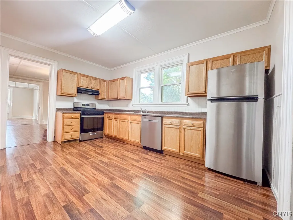 35 Park Avenue, Auburn, New York 13021, Auburn, New York 13021, 3 Bedrooms Bedrooms, 6 Rooms Rooms,1 BathroomBathrooms,Residential Lease,For Rent,35 Park Avenue, Auburn, New York 13021,S1624667