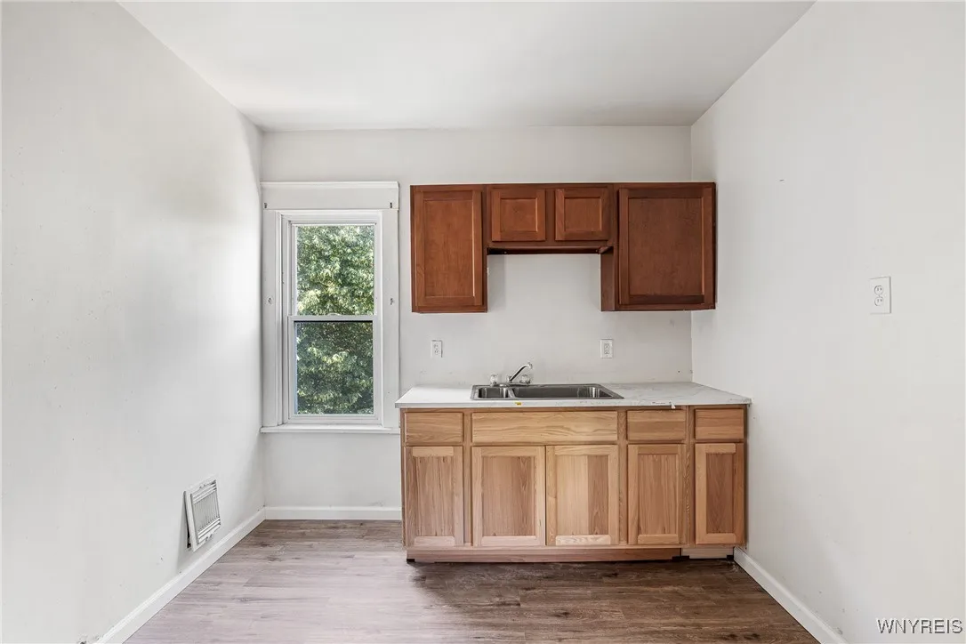 496 Lisbon Avenue, Buffalo, New York 14215, Buffalo, New York 14215, 4 Bedrooms Bedrooms, ,2 BathroomsBathrooms,Residential,Closed,496 Lisbon Avenue, Buffalo, New York 14215,0,B1624600